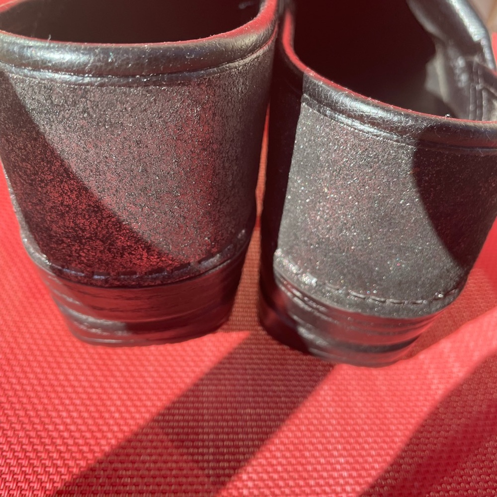 Dansko clogs - Picture 7 of 8